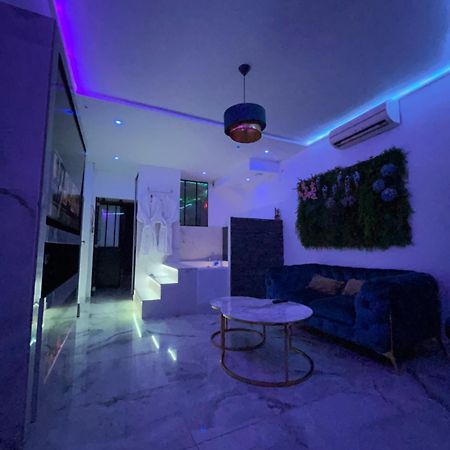 Le Blue Apartamento Aubervilliers Exterior foto