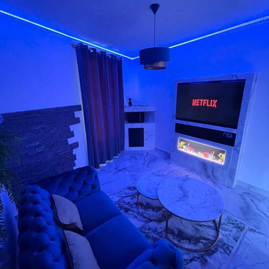 Le Blue Apartamento Aubervilliers Exterior foto